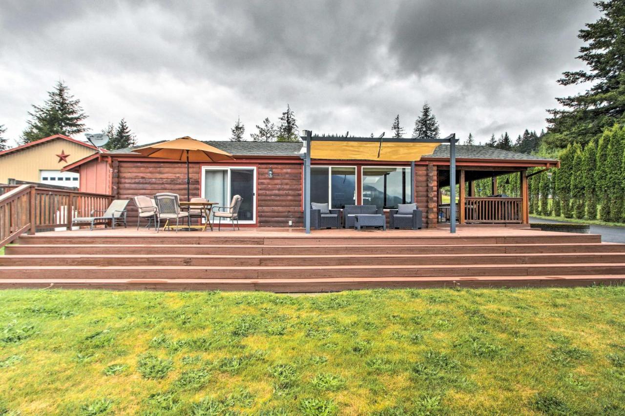 Lakefront Cabin With Stunning Mountain Views And Dock! Mineral Exteriör bild